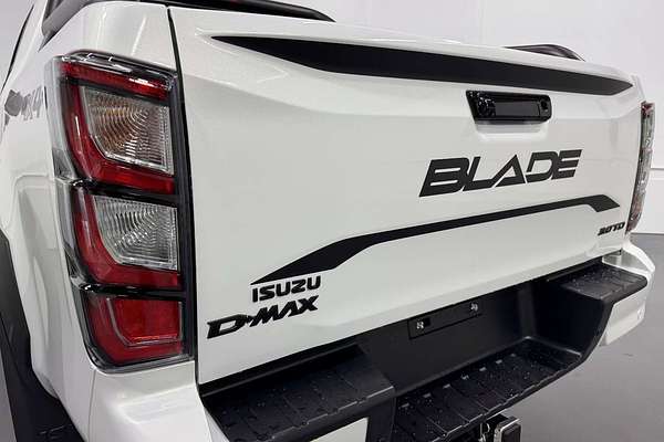 2025 Isuzu D-MAX BLADE 4X4