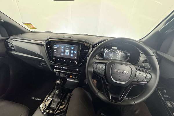 2025 Isuzu D-MAX BLADE 4X4