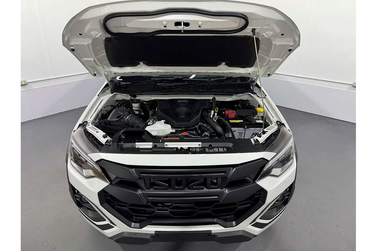 2025 Isuzu D-MAX BLADE 4X4