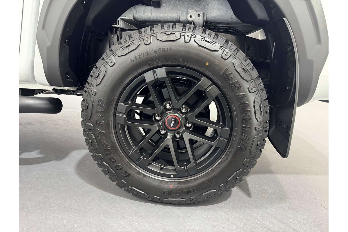 2025 Isuzu D-MAX BLADE 4X4