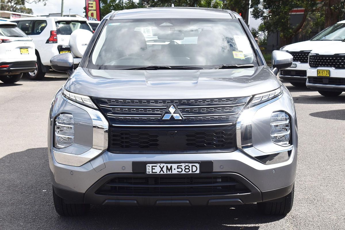 2022 Mitsubishi Outlander ES ZM