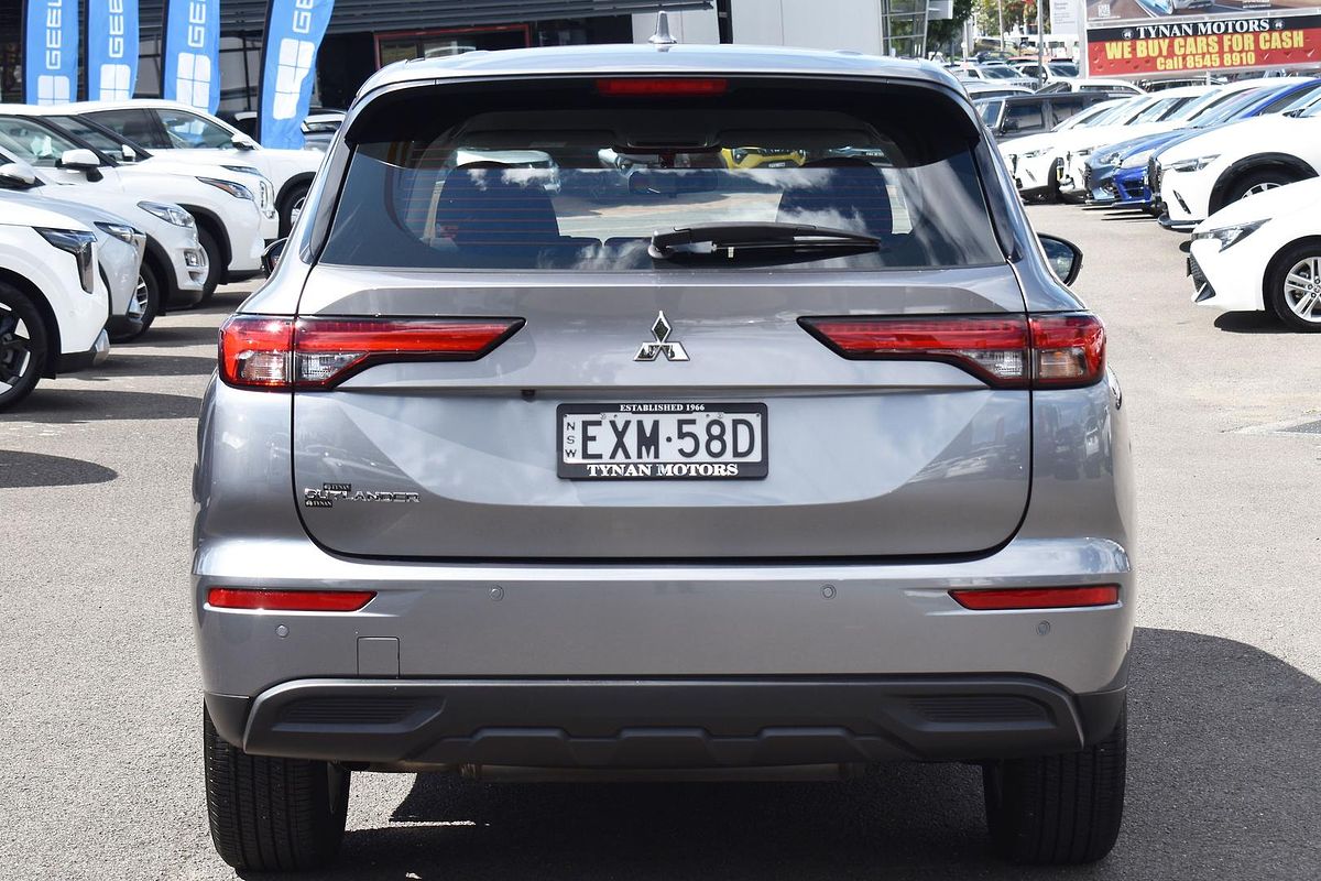 2022 Mitsubishi Outlander ES ZM