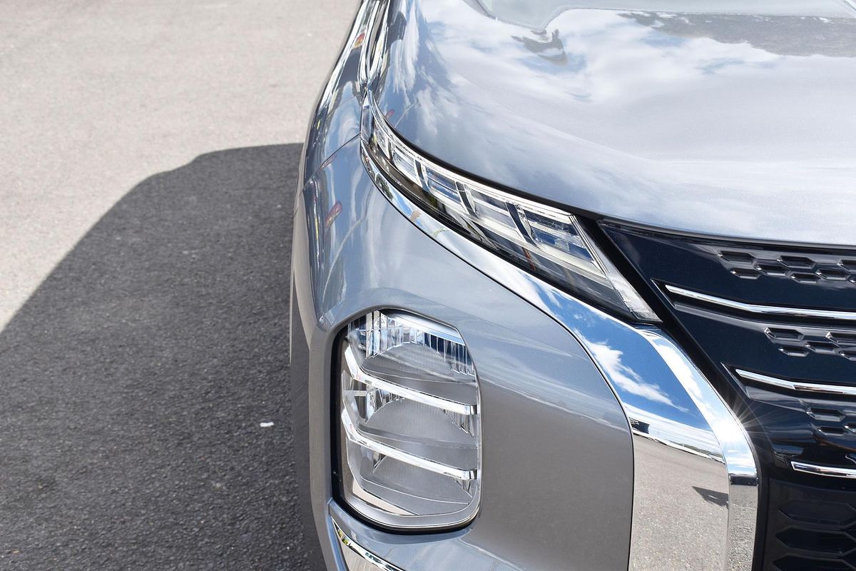 2022 Mitsubishi Outlander ES ZM