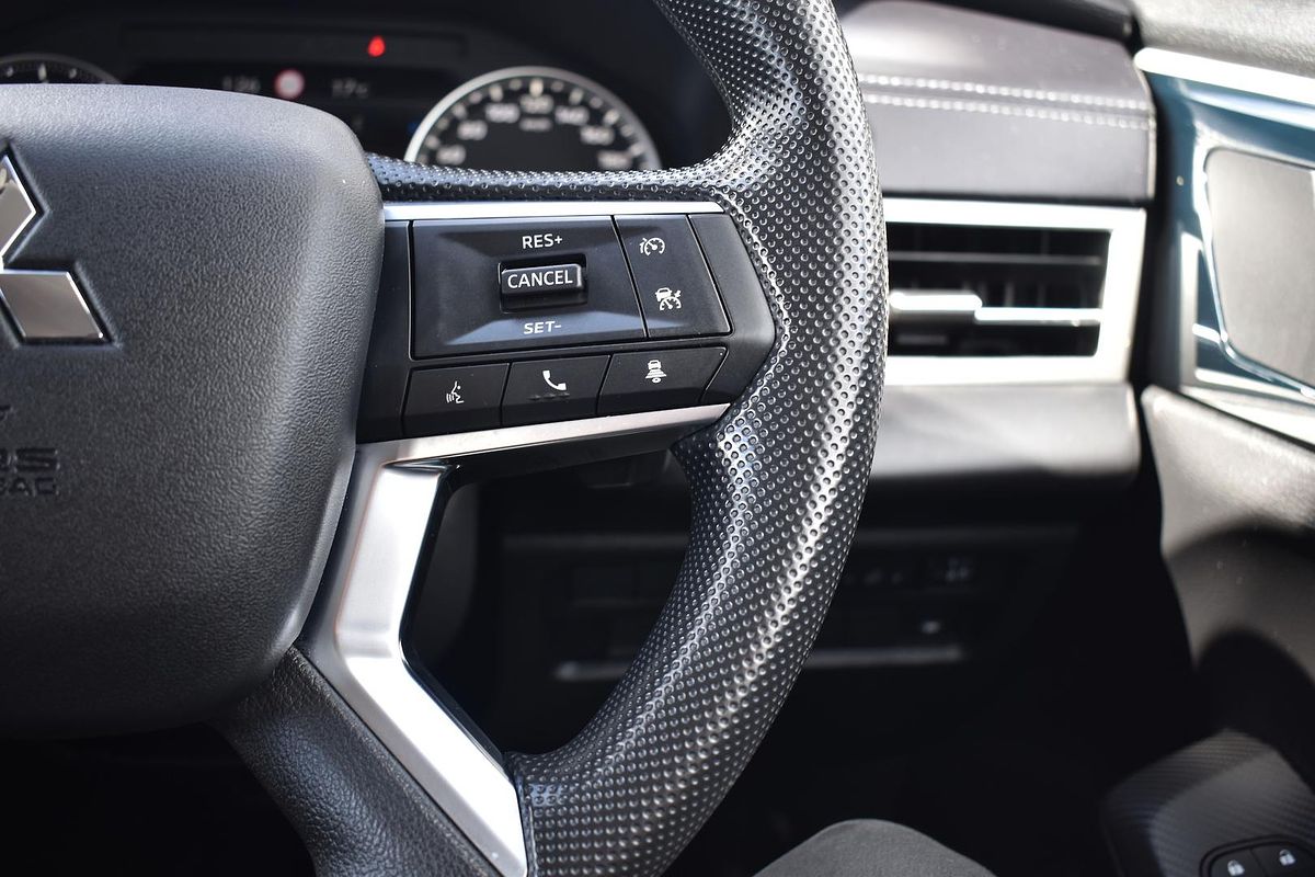 2022 Mitsubishi Outlander ES ZM