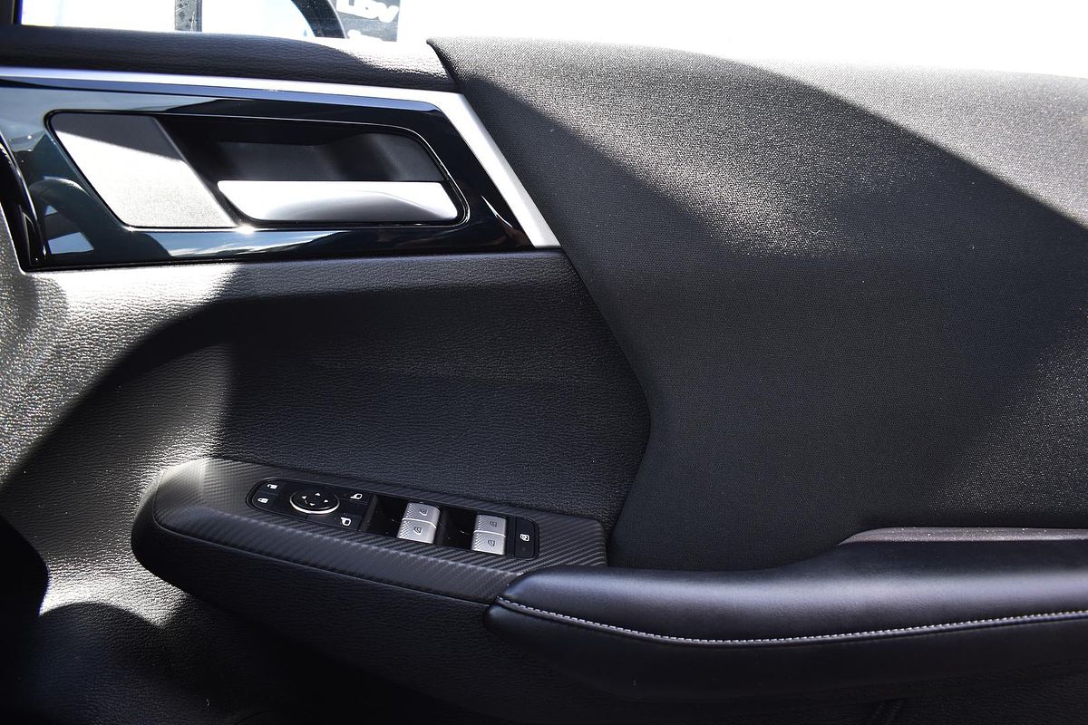 2022 Mitsubishi Outlander ES ZM