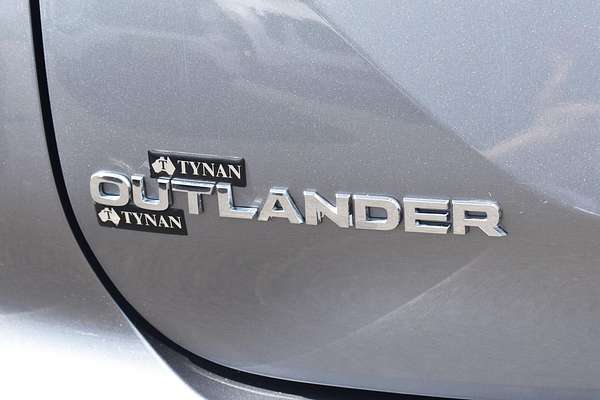 2022 Mitsubishi Outlander ES ZM