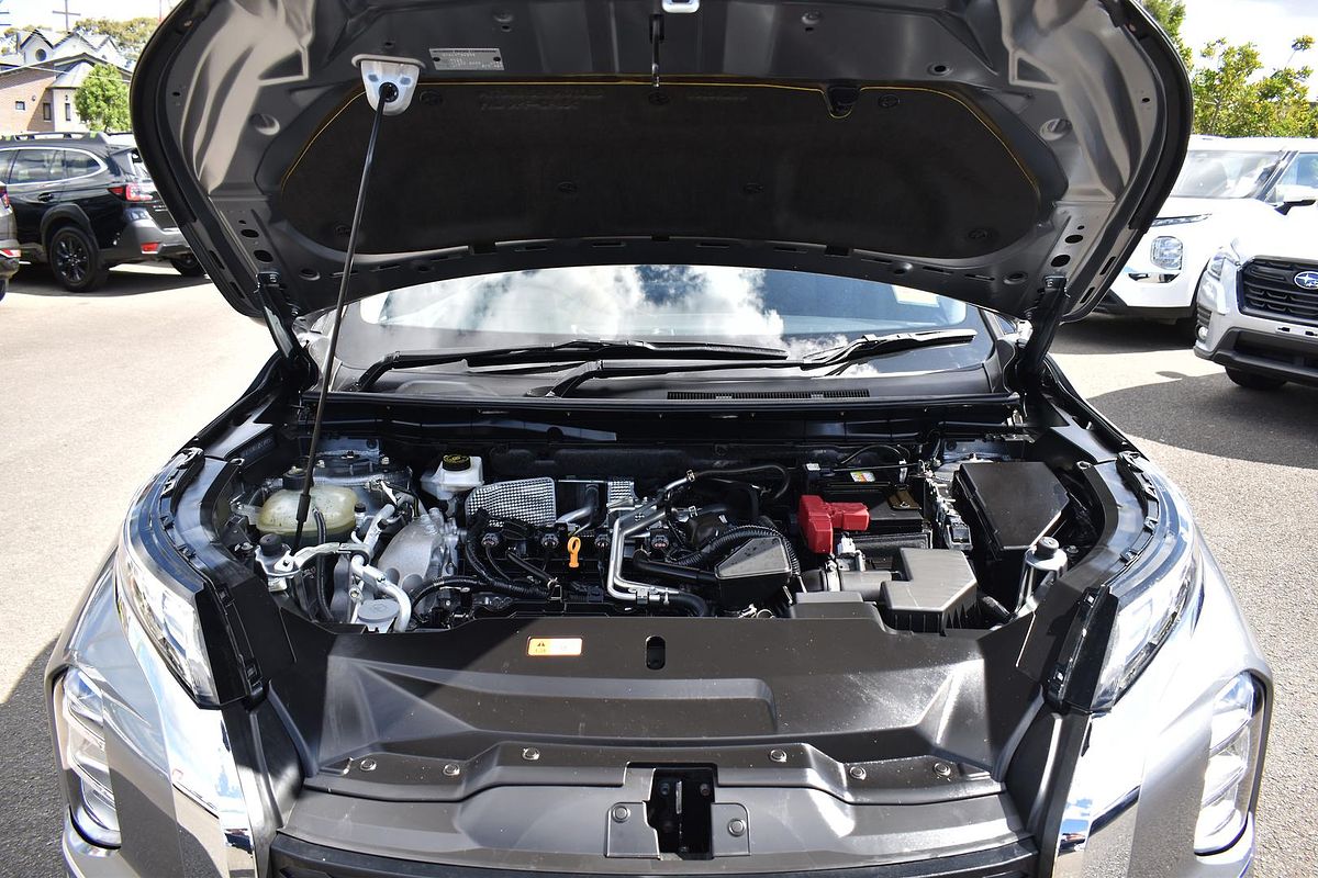 2022 Mitsubishi Outlander ES ZM