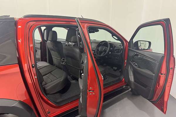 2025 Isuzu D-MAX X-TERRAIN 4X4