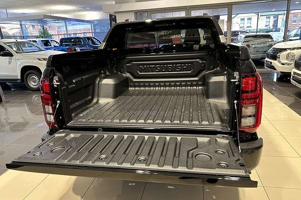 2025 Mitsubishi Triton GSR MV