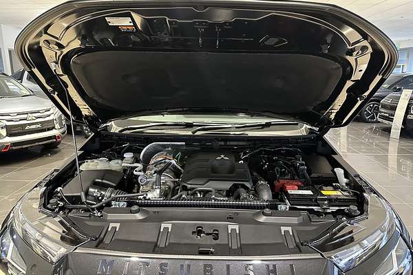 2025 Mitsubishi Triton GSR MV