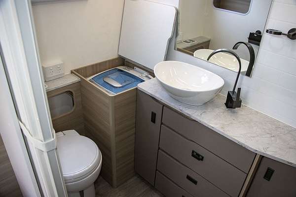 2025 Jayco DISCOVERY CARAVAN 21.66-3.DY-MY25