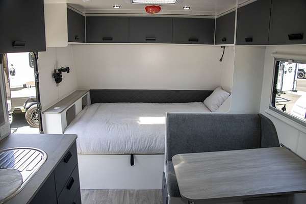2025 Jayco STARCRAFT CARAVAN 19.61-3.BP.SC-MY25