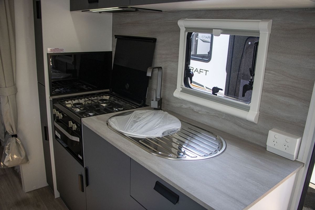 2025 Jayco STARCRAFT CARAVAN 19.61-3.BP.SC-MY25