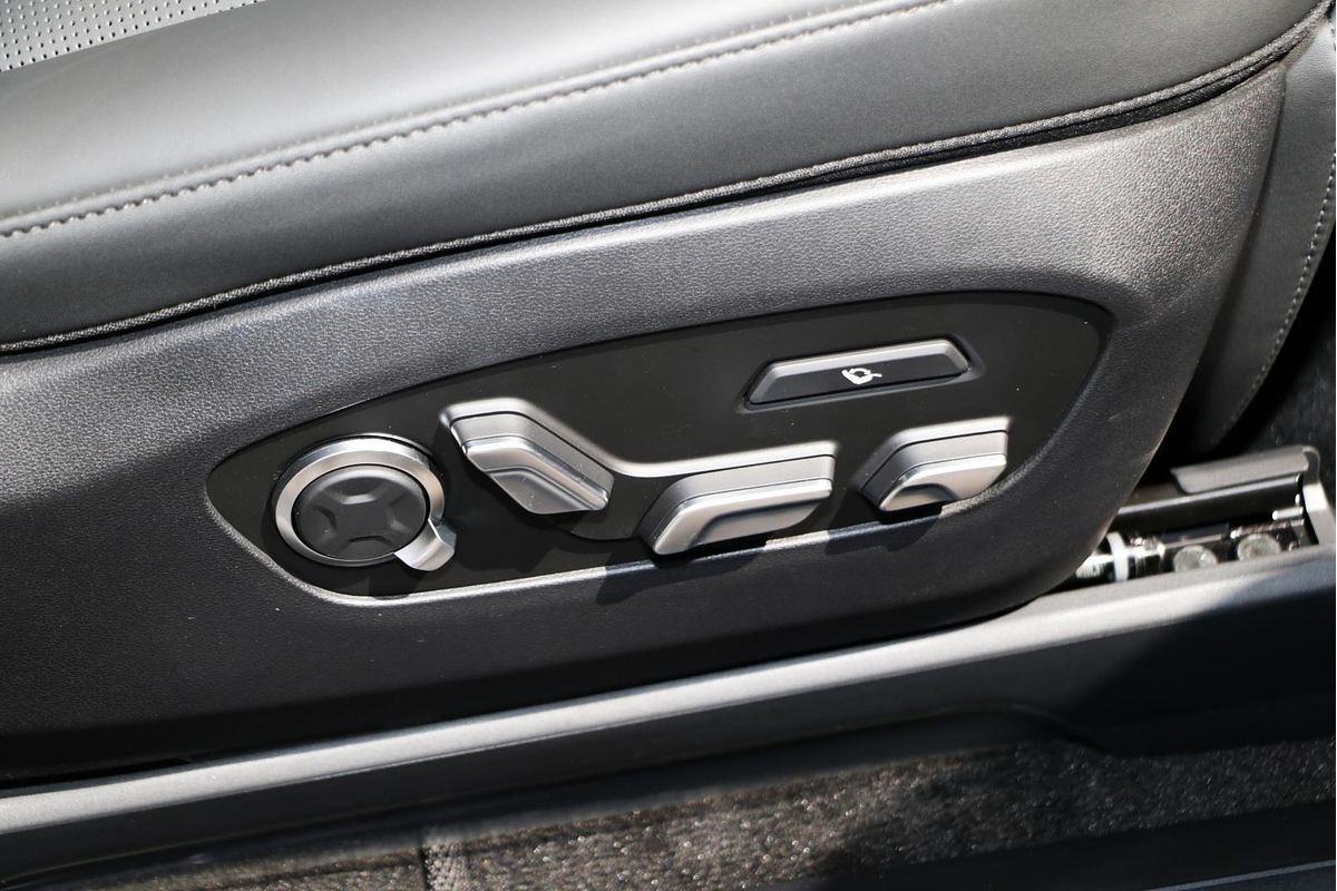 2025 Hyundai IONIQ 9 Calligraphy ME.V1