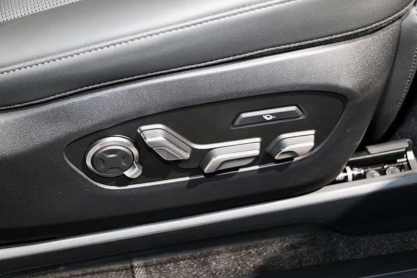 2025 Hyundai IONIQ 9 Calligraphy ME.V1