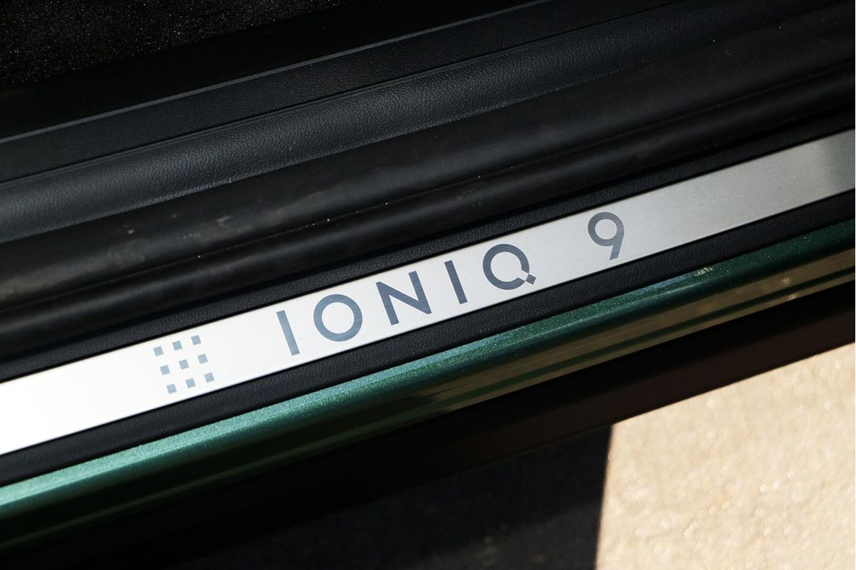 2025 Hyundai IONIQ 9 CALLIGRAPHY E4 (6 SEAT) ME.V1 MY26
