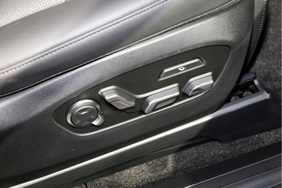 2025 Hyundai IONIQ 9 CALLIGRAPHY E4 (6 SEAT) ME.V1 MY26