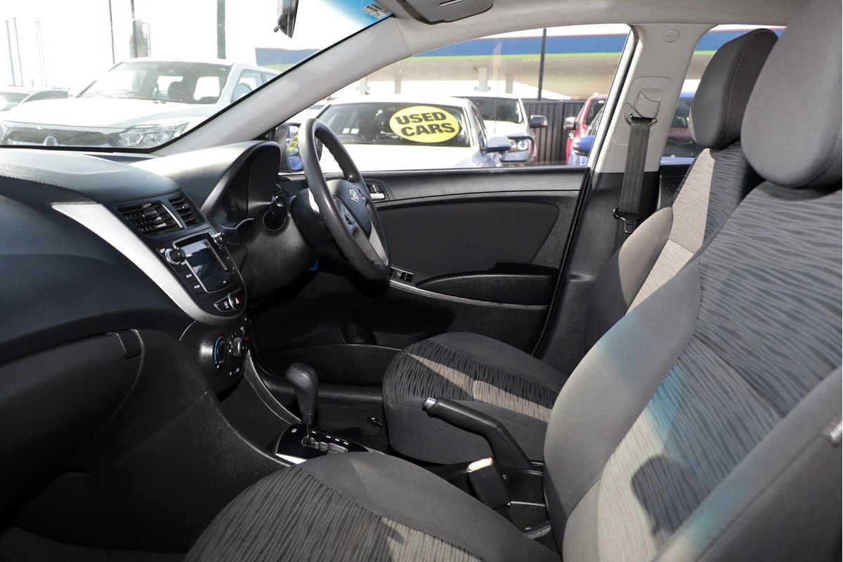 2016 Hyundai Accent Active RB4