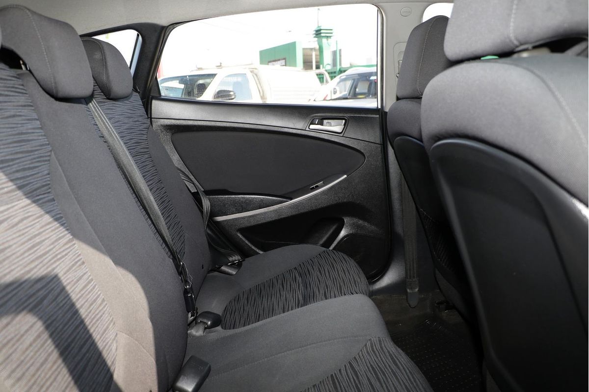 2016 Hyundai Accent Active RB4