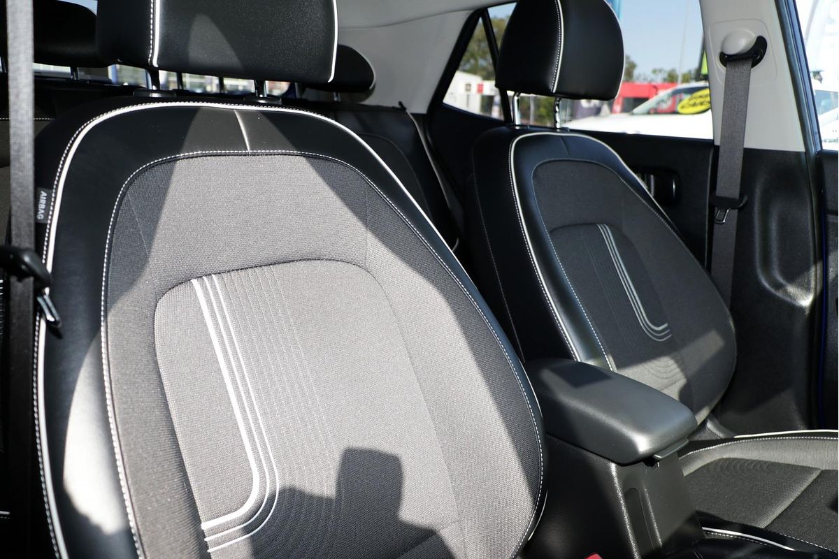 2023 Hyundai Venue Elite QX.V5