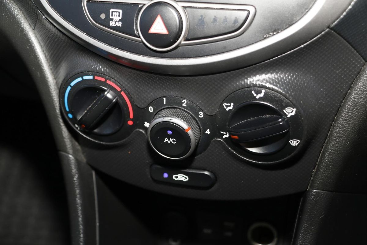 2016 Hyundai Accent Active RB4