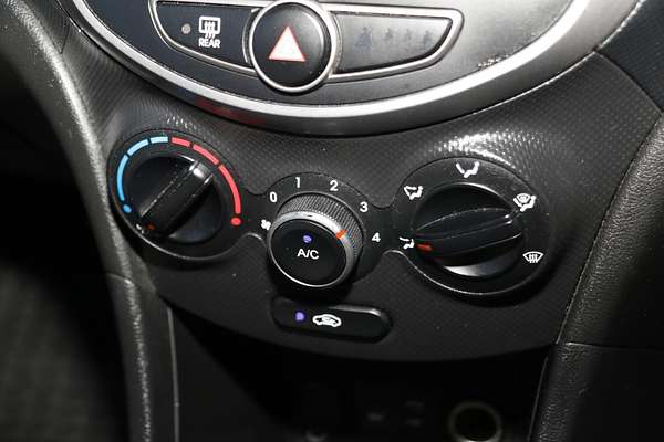 2016 Hyundai Accent Active RB4
