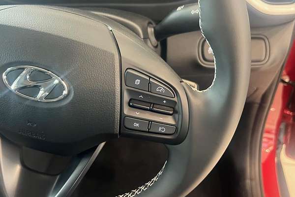 2025 Hyundai Venue Active QX.V5