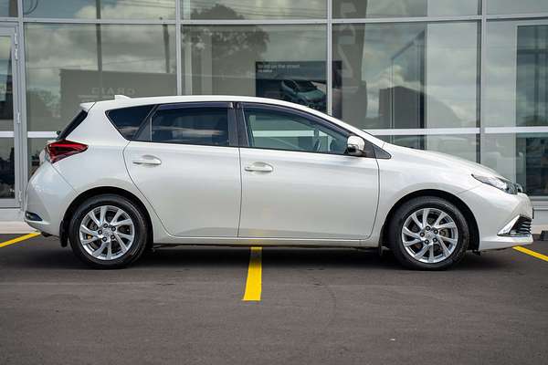 2016 Toyota Corolla Ascent Sport ZRE182R