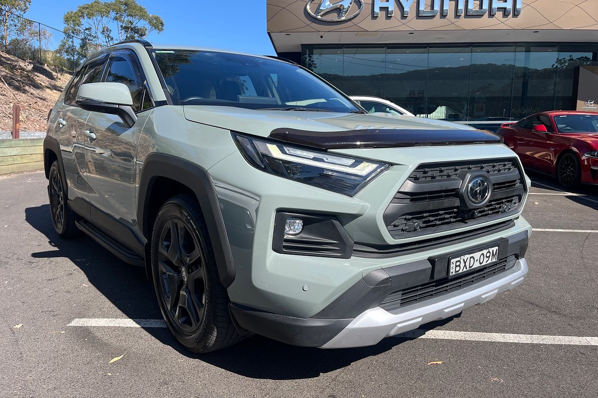 2024 Toyota RAV4 Edge AXAA54R