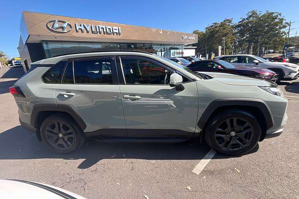 2024 Toyota RAV4 Edge AXAA54R