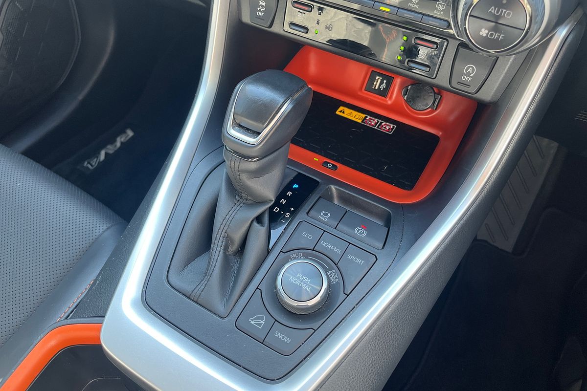 2024 Toyota RAV4 Edge AXAA54R