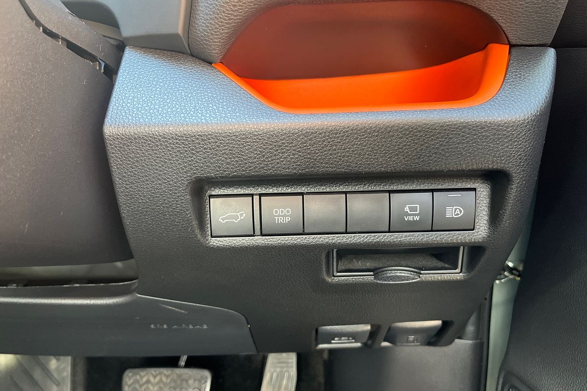 2024 Toyota RAV4 Edge AXAA54R