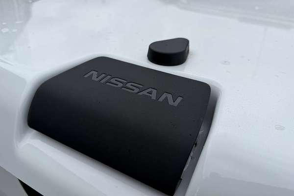 2025 Nissan Navara ST D23 4X4