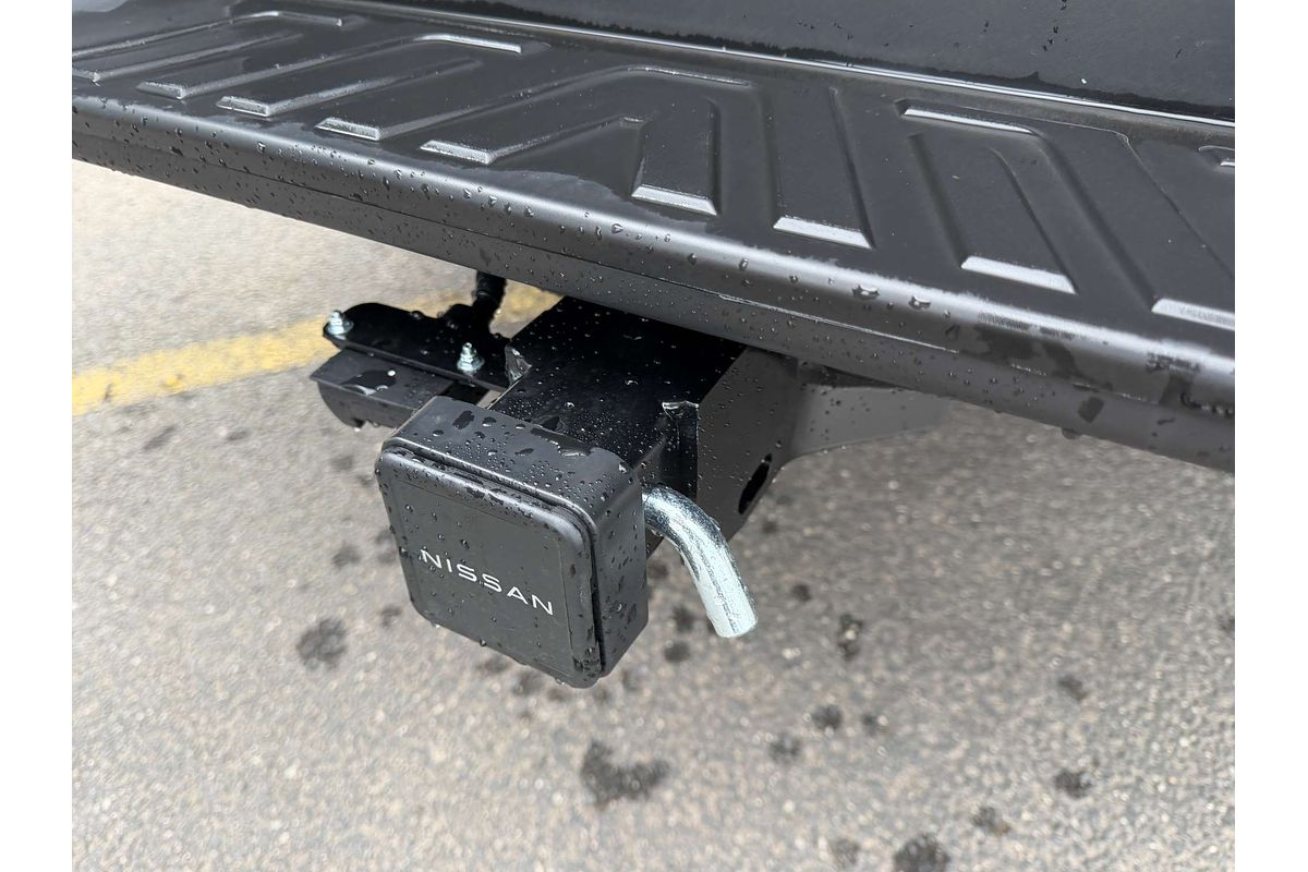 2025 Nissan Navara ST D23 4X4