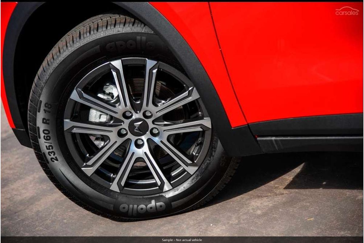 2025 Mahindra XUV700 AX7L