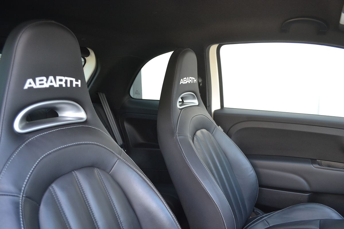 2019 Abarth 595 Competizione Series 4