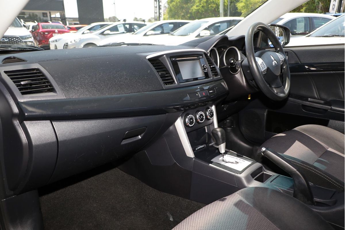 2017 Mitsubishi Lancer ES Sport CF