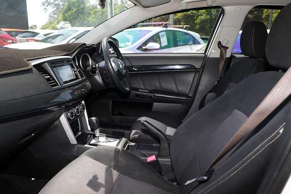 2017 Mitsubishi Lancer ES Sport CF