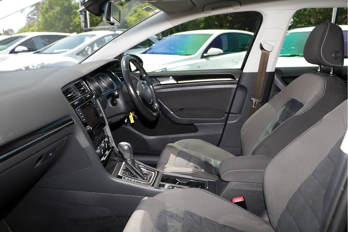 2014 Volkswagen Golf 103TSI Highline 7