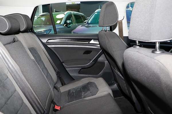 2014 Volkswagen Golf 103TSI Highline 7