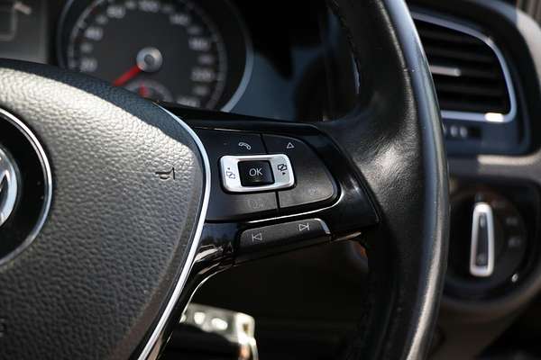 2014 Volkswagen Golf 103TSI Highline 7