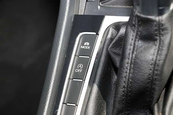 2014 Volkswagen Golf 103TSI Highline 7