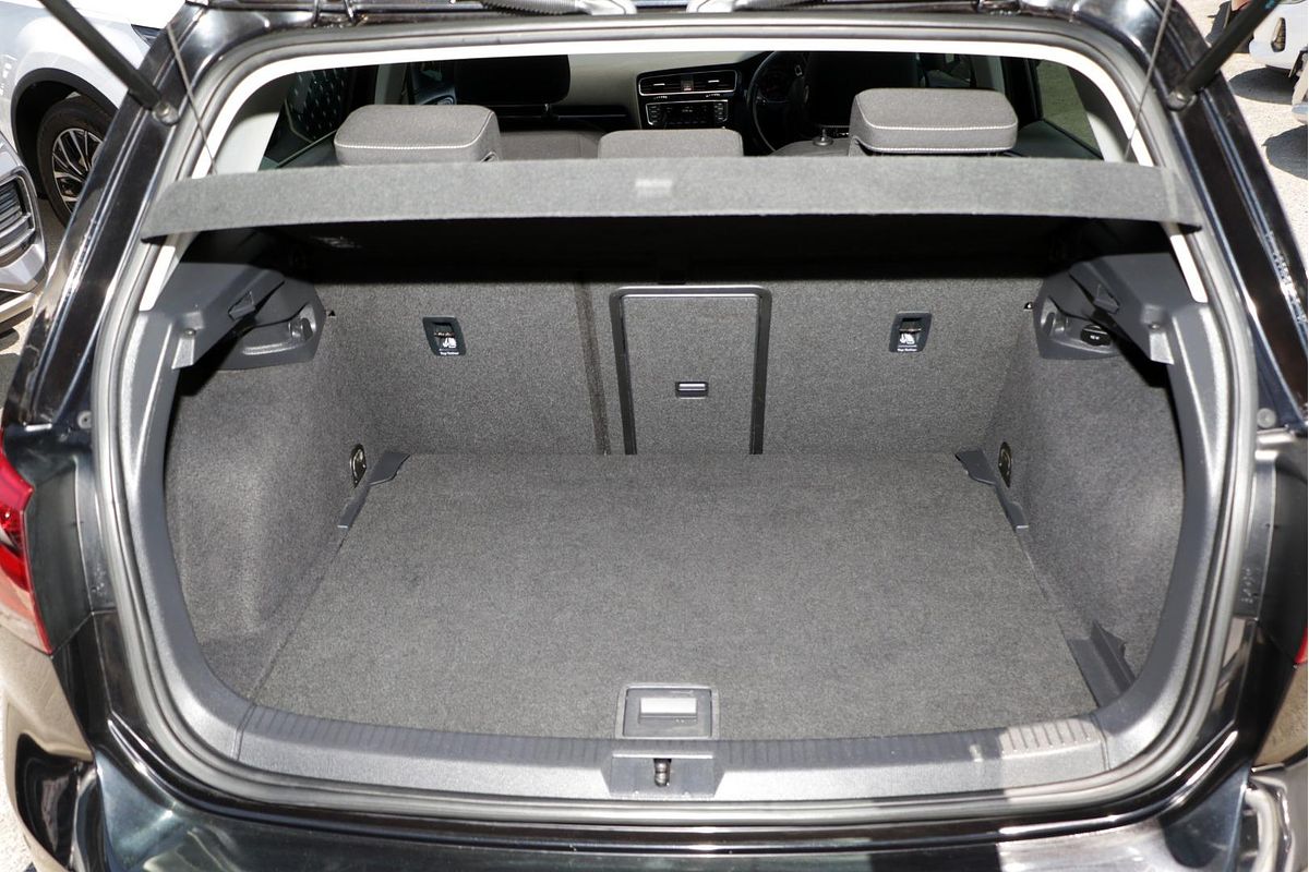 2014 Volkswagen Golf 103TSI Highline 7