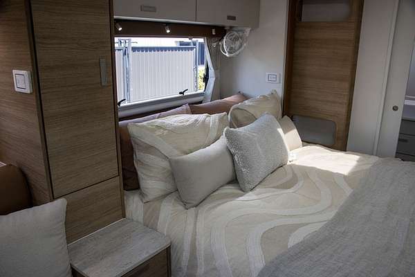 2025 Jayco SILVERLINE CARAVAN 21.65-4.OB.SL-MY25