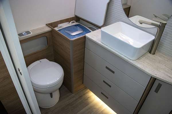 2025 Jayco SILVERLINE CARAVAN 21.65-4.OB.SL-MY25
