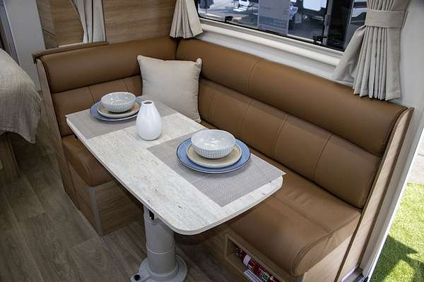 2025 Jayco SILVERLINE CARAVAN 21.65-4.OB.SL-MY25