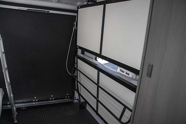 2025 Jayco BASE STATION CARAVAN 24.75-6.BS-MY25