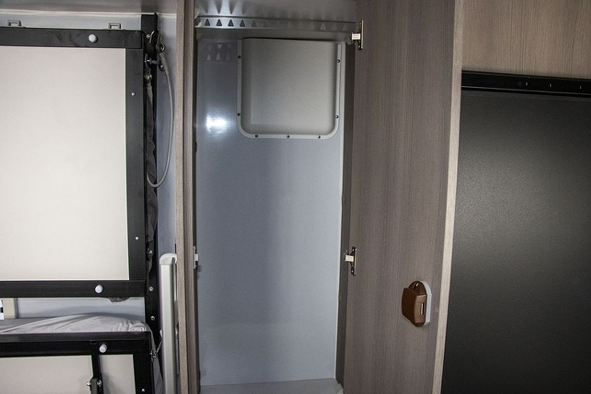2025 Jayco BASE STATION CARAVAN 24.75-6.BS-MY25