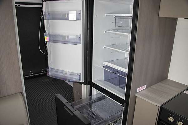 2025 Jayco BASE STATION CARAVAN 24.75-6.BS-MY25