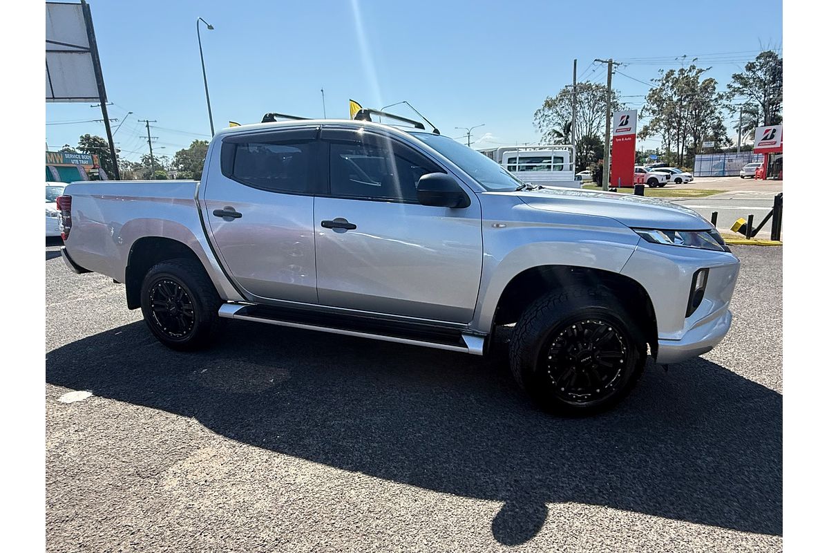 2019 Mitsubishi Triton GLX+ MR 4X4